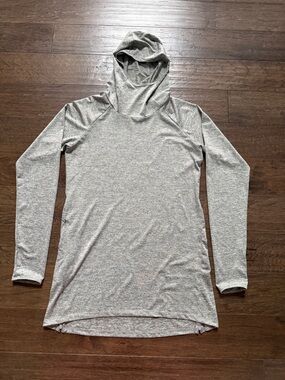 Veil Halo Women’s Modest Hijab Heather Gray Athletic Sporty Long Sleeve Shirt